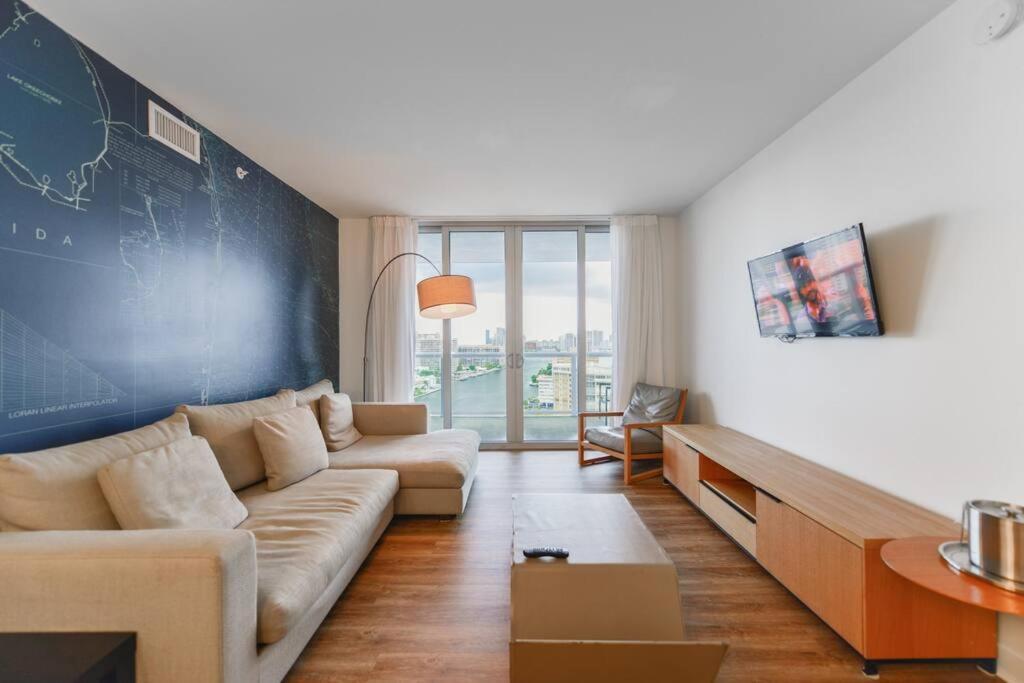 Cozy 1Br Condo Beachwalk Resort Халландейл-Бич Экстерьер фото