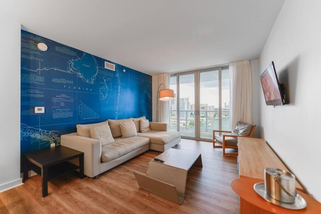 Cozy 1Br Condo Beachwalk Resort Халландейл-Бич Экстерьер фото