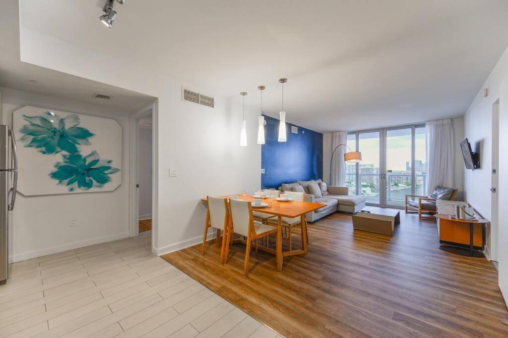 Cozy 1Br Condo Beachwalk Resort Халландейл-Бич Экстерьер фото